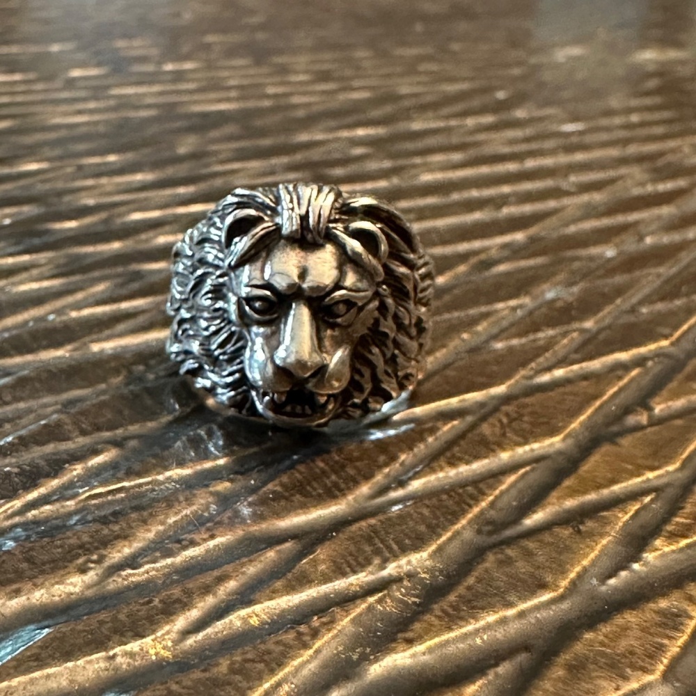Sterling Lion ring size 10